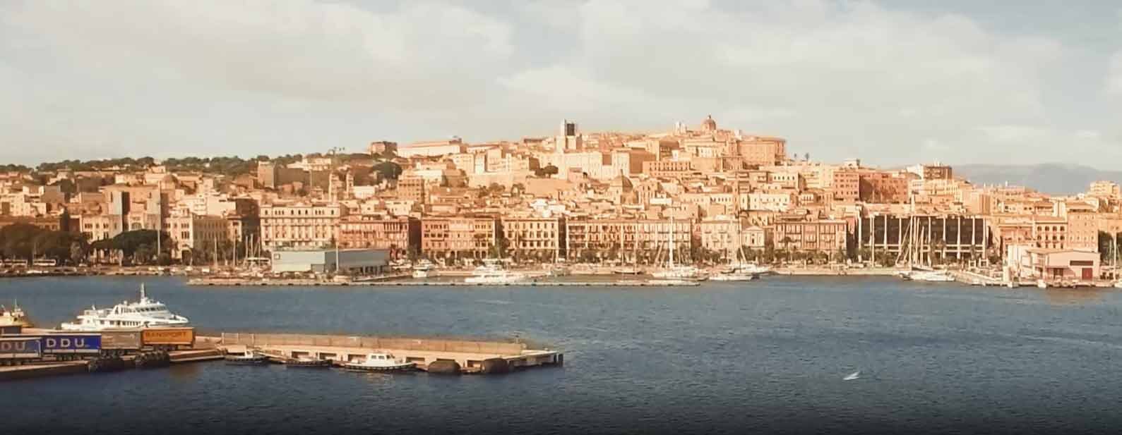Hafen von Cagliari auf Sardinien