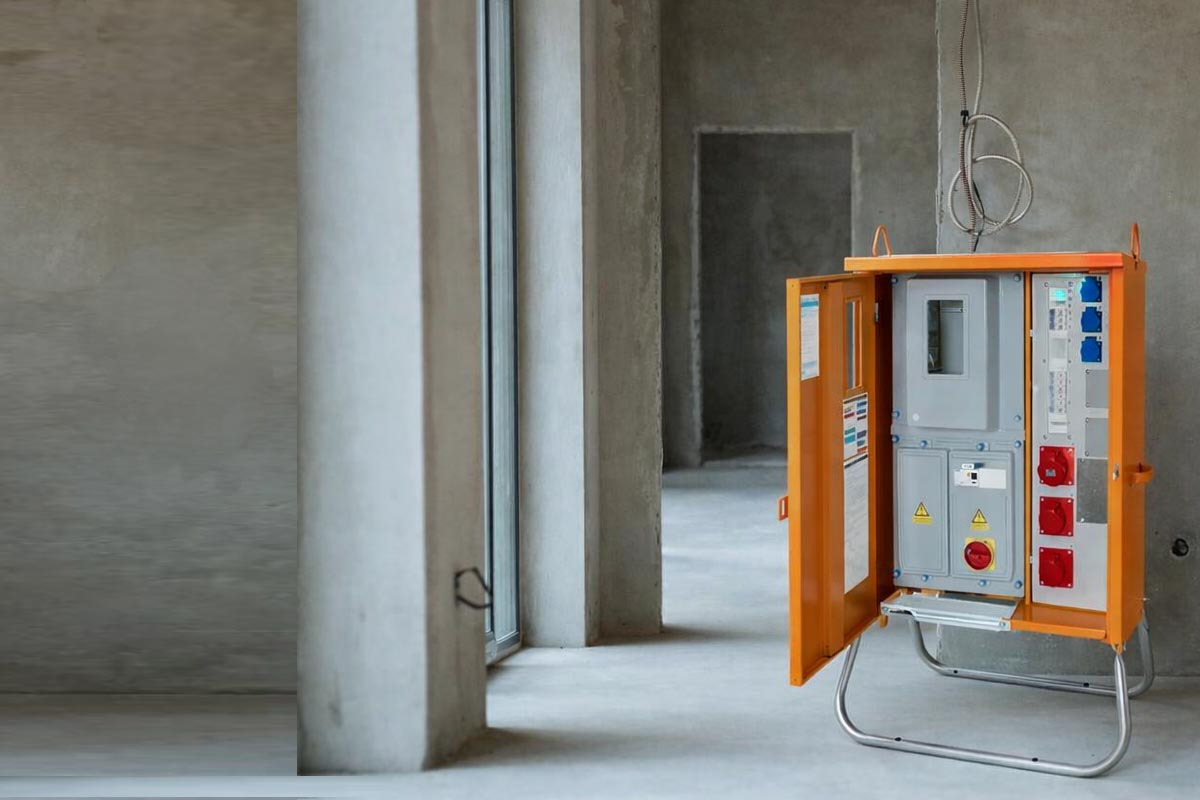 MERZ Stromverteiler Baustelle mit Verteilerschrank